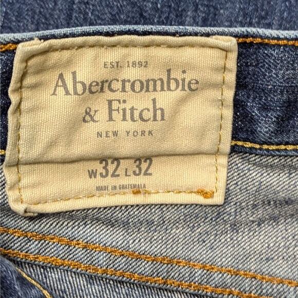 Abercrombie & Fitch Straight Jeans 32 Blue Distressed Denim Classic Menswear - Picture 8 of 10